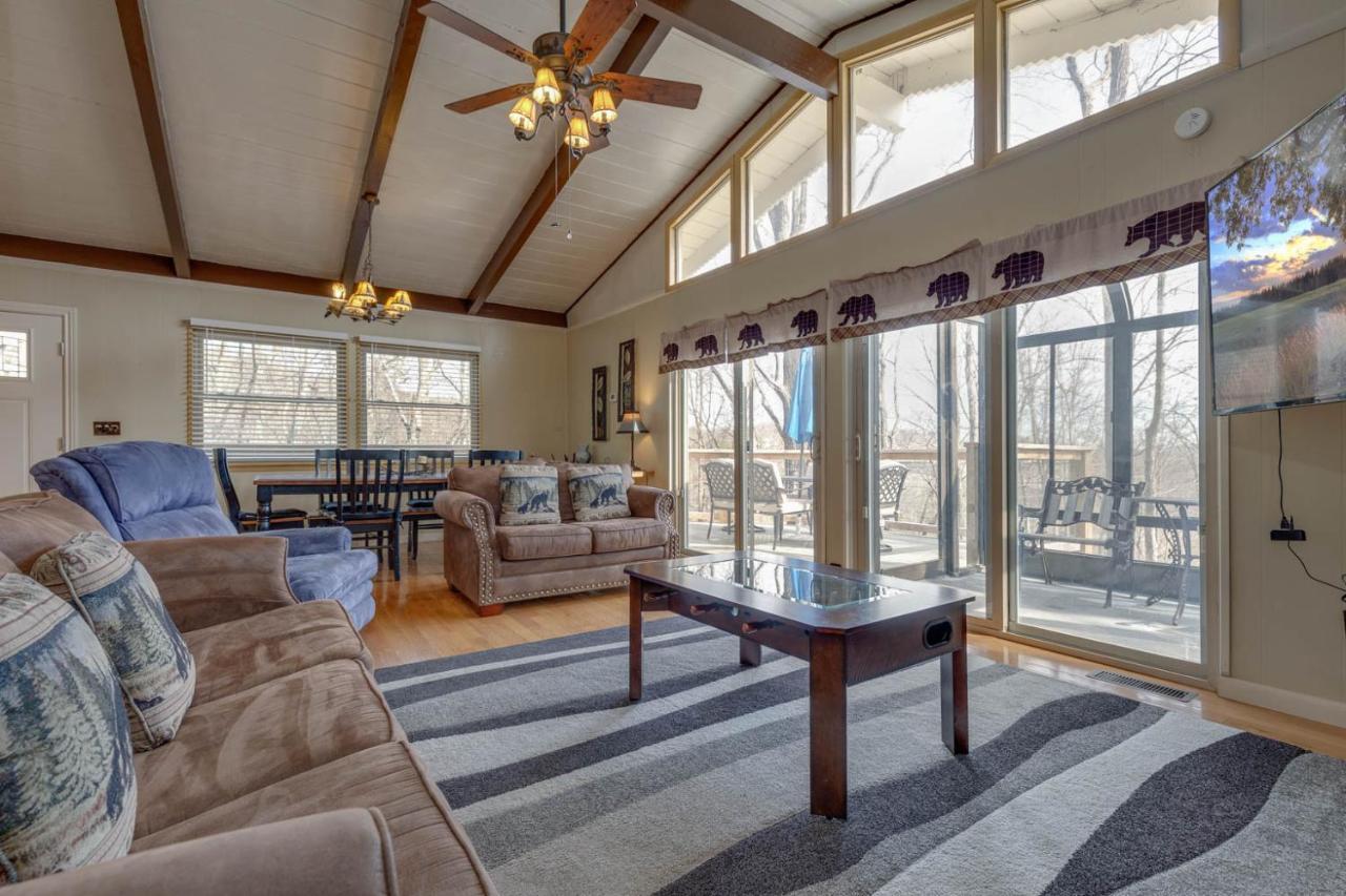 Bear View Chalet, 3 Bedroom, Pool, Pets, Arcades, Wifi, Hot Tub, Sleeps 12 Gatlinburg Bagian luar foto