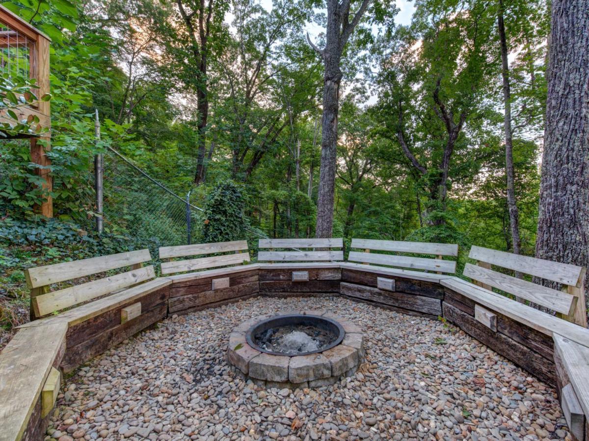 Bear View Chalet, 3 Bedroom, Pool, Pets, Arcades, Wifi, Hot Tub, Sleeps 12 Gatlinburg Bagian luar foto