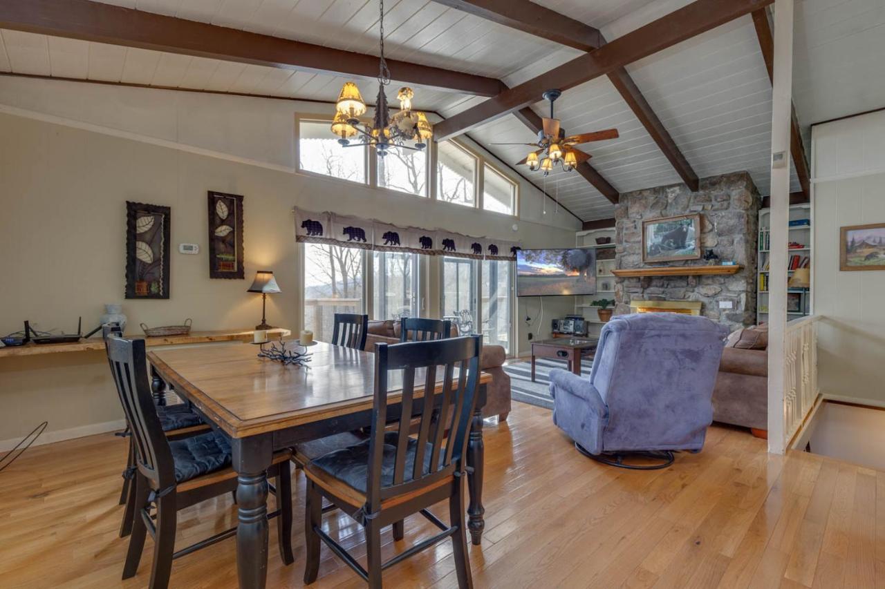 Bear View Chalet, 3 Bedroom, Pool, Pets, Arcades, Wifi, Hot Tub, Sleeps 12 Gatlinburg Bagian luar foto