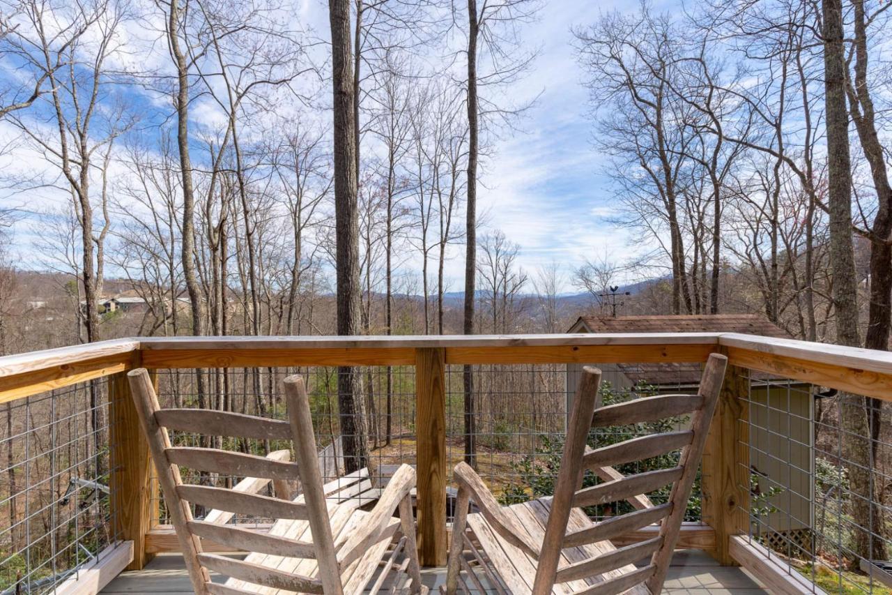 Bear View Chalet, 3 Bedroom, Pool, Pets, Arcades, Wifi, Hot Tub, Sleeps 12 Gatlinburg Bagian luar foto