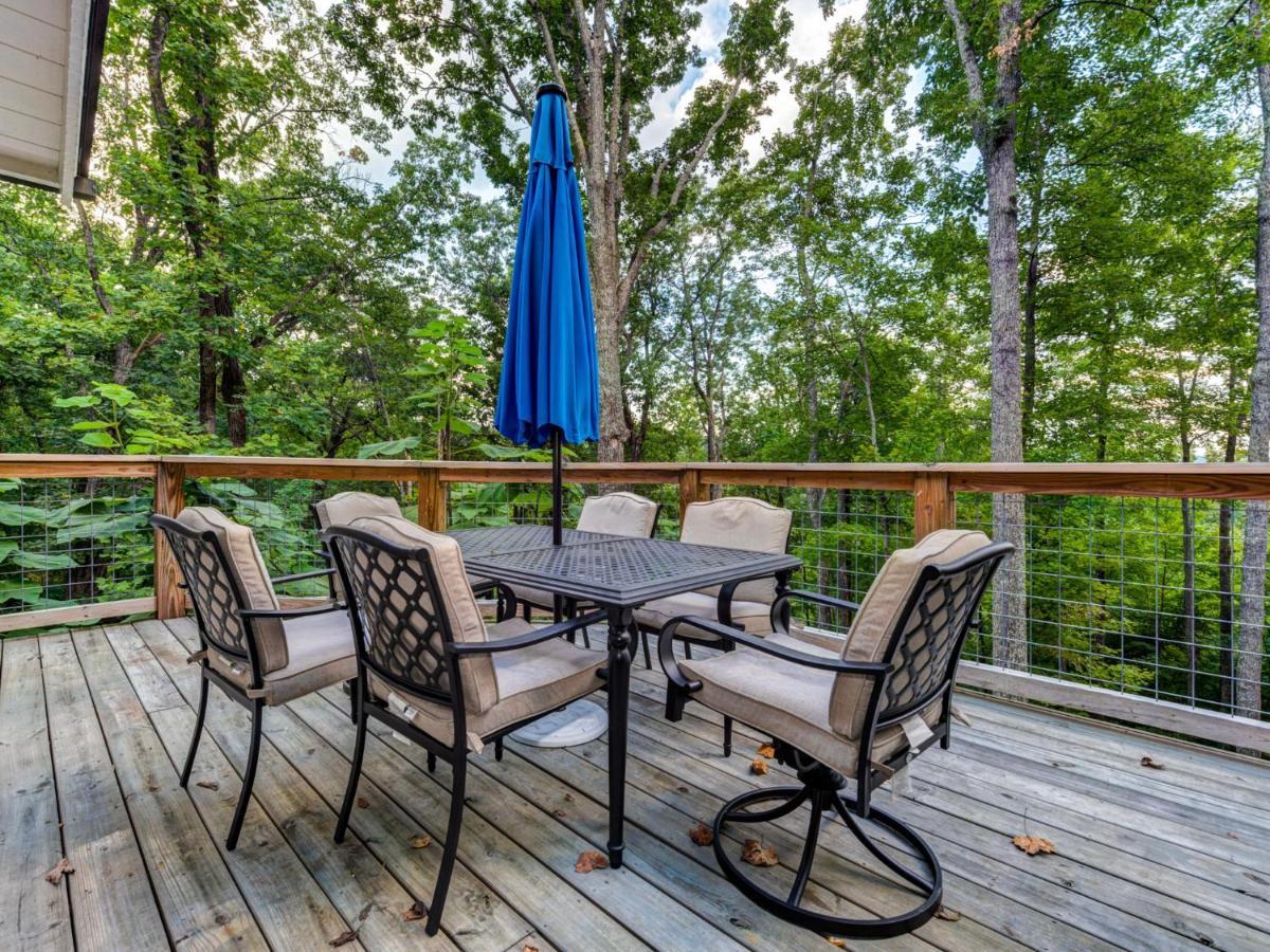 Bear View Chalet, 3 Bedroom, Pool, Pets, Arcades, Wifi, Hot Tub, Sleeps 12 Gatlinburg Bagian luar foto